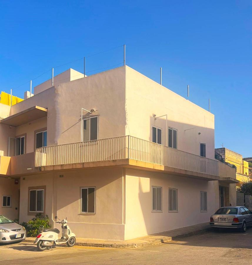 Smart Hostel Birkirkara ภายนอก รูปภาพ